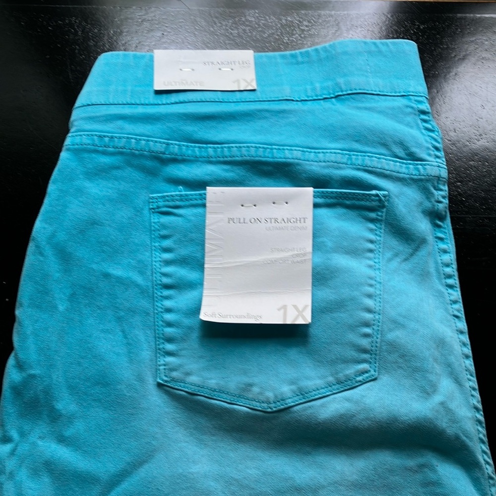 Soft Surroundings Aqua Pull-On straight leg crop comfort waist denim